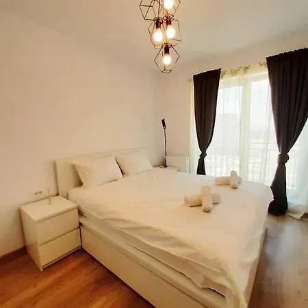 アパート Bright&cozy C1 *