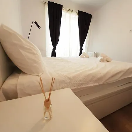 アパート Bright&cozy C1 ブラショフ