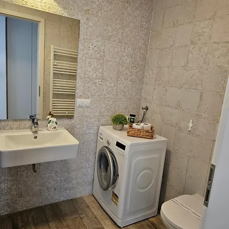 Bright&cozy C1 * ブラショフ